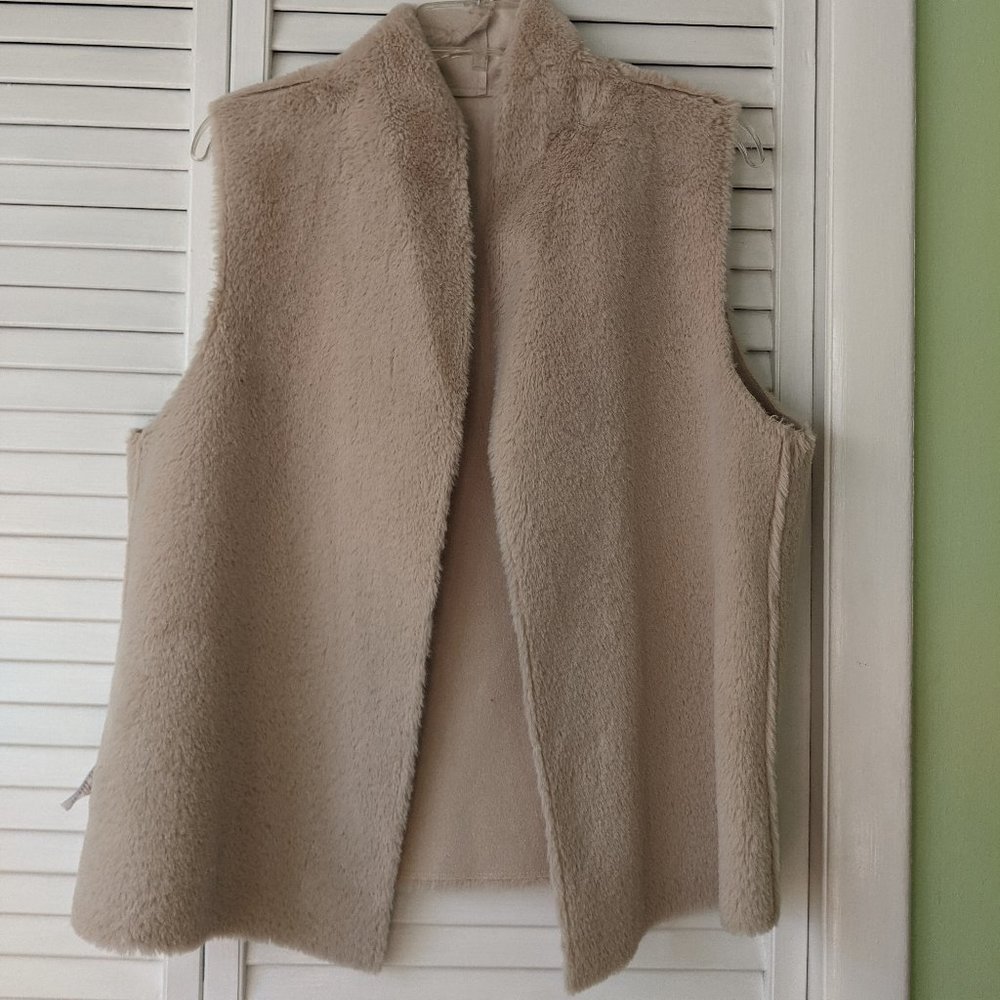 Reversible faux fur vest - Picture 5 of 5